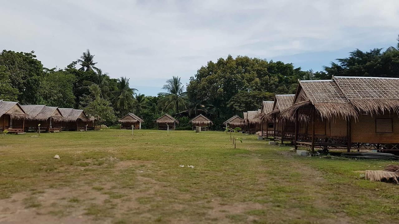 Lanta Local Hut Hotel Koh Lanta Bagian luar foto